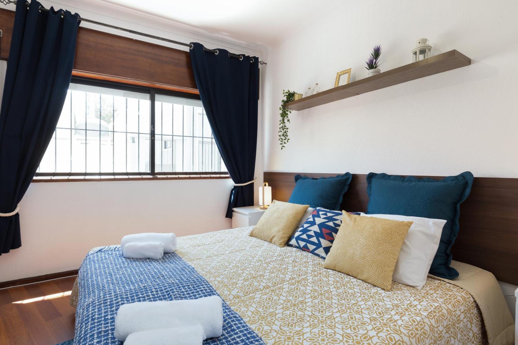 Host Wise - Comfy Bright Flats With Netflix Appartement Porto Kamer foto
