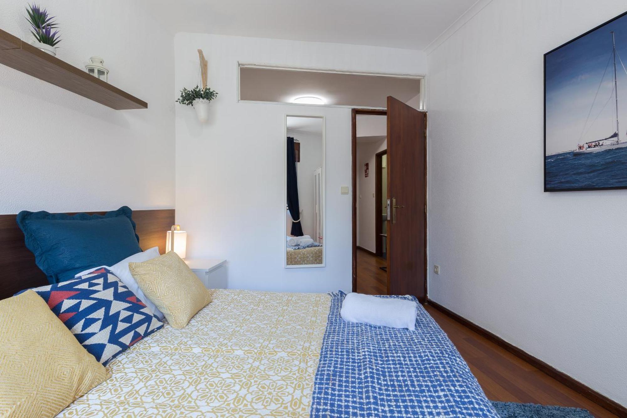 Host Wise - Comfy Bright Flats With Netflix Appartement Porto Kamer foto