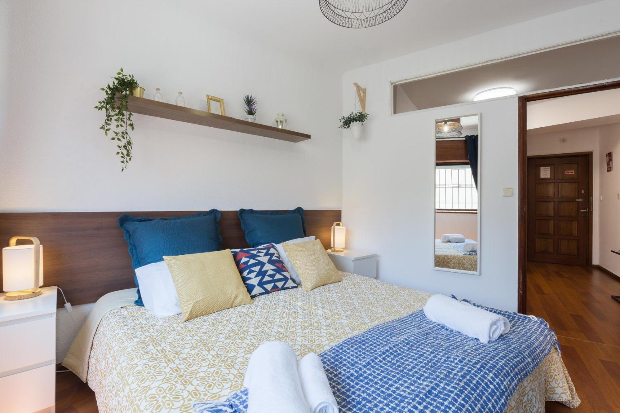 Host Wise - Comfy Bright Flats With Netflix Appartement Porto Kamer foto